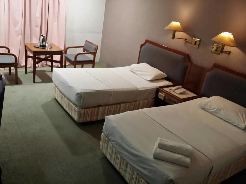 Anika Inn - Kluang Exterior photo