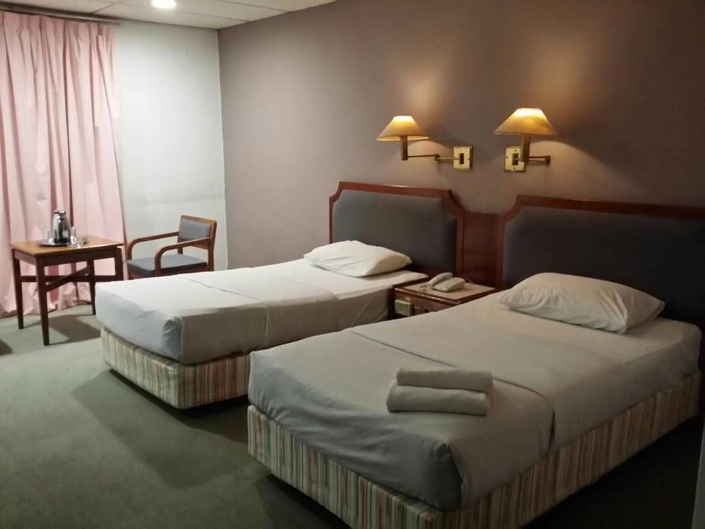Anika Inn - Kluang Exterior photo