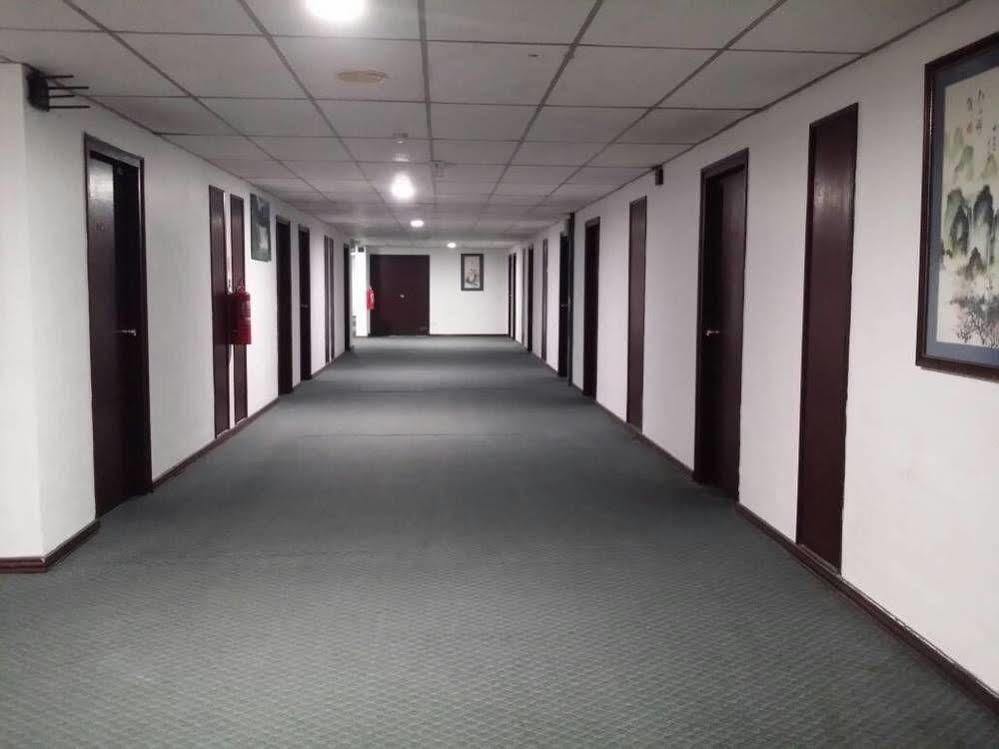 Anika Inn - Kluang Exterior photo